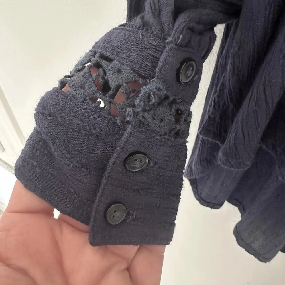 Free People Shirt Size XS  Blue Tunic Crochet Lace Back Lagenlook Cottagecore - Picture 9 of 12